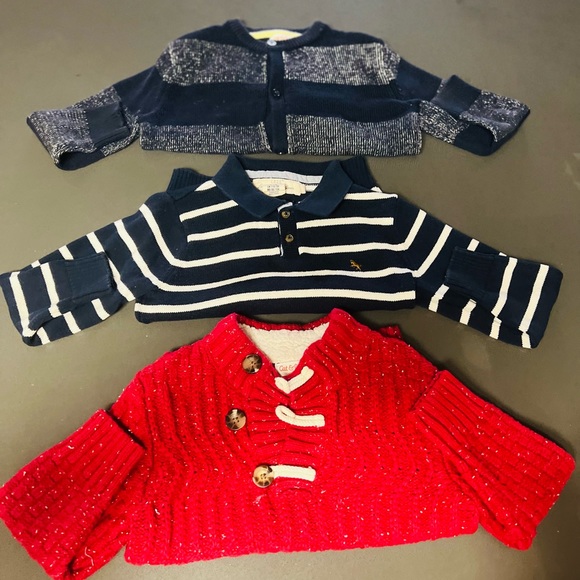 (3) Boy Sweaters in 3T, Red, Blue Sweater - Picture 4 of 4